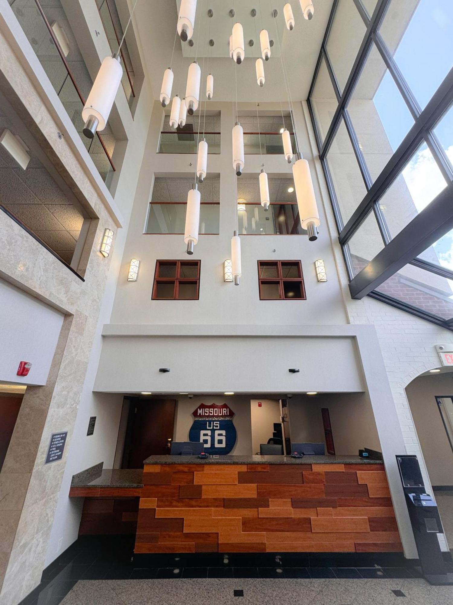 Drury Inn&Suites St. Louis Fenton Buitenkant foto